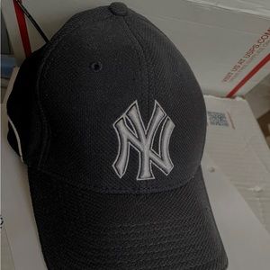 New Era New York Yankees Baseball Cap Size Small to Medium